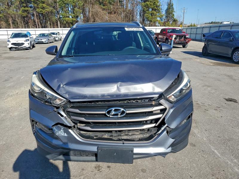 Фото 5 - HYUNDAI TUCSON