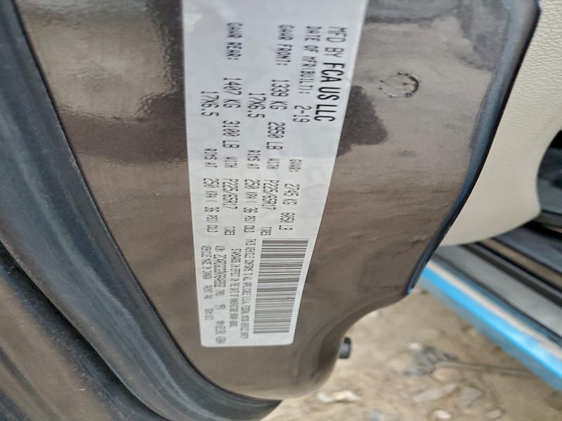 Фото 14 - DODGE CARAVAN