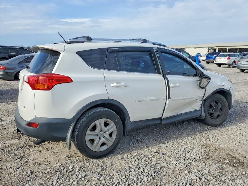 Фото 3 - TOYOTA RAV4