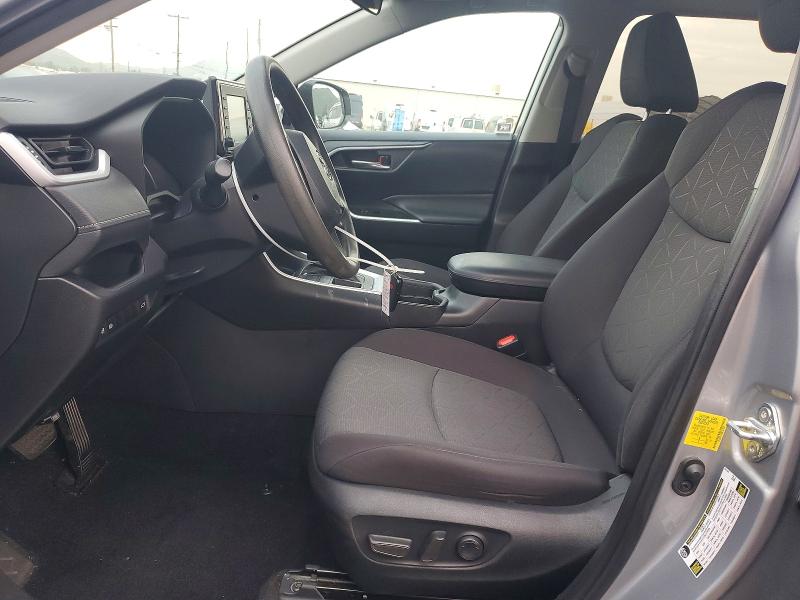 Фото 7 - TOYOTA RAV4