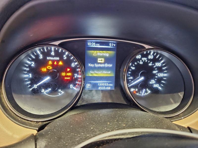 Фото 9 - NISSAN ROGUE