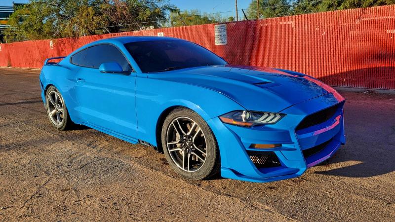 Фото 1 - FORD MUSTANG