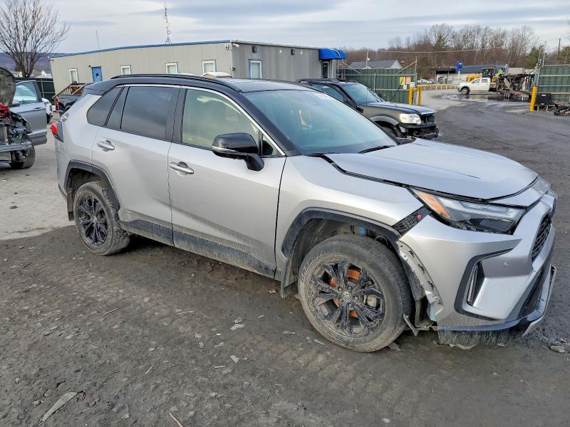 Фото 4 - TOYOTA RAV4