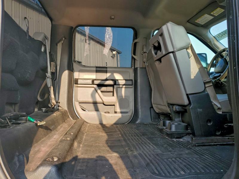 Фото 10 - FORD F350