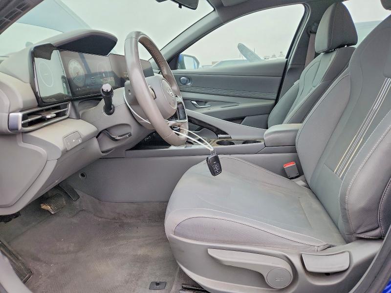 Фото 7 - HYUNDAI ELANTRA