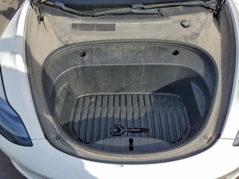 Фото 11 - TESLA MODEL 3