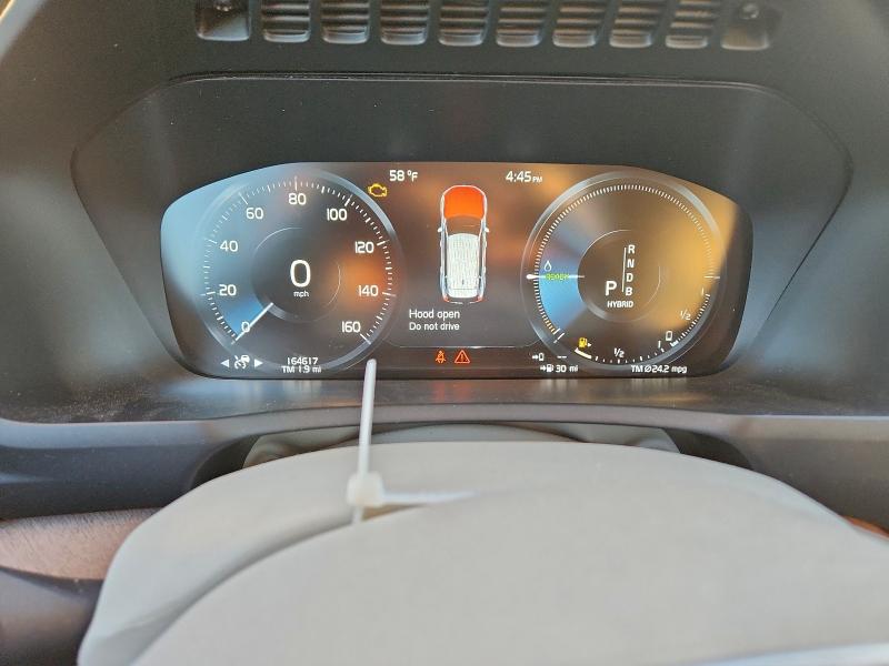 Фото 9 - VOLVO XC90