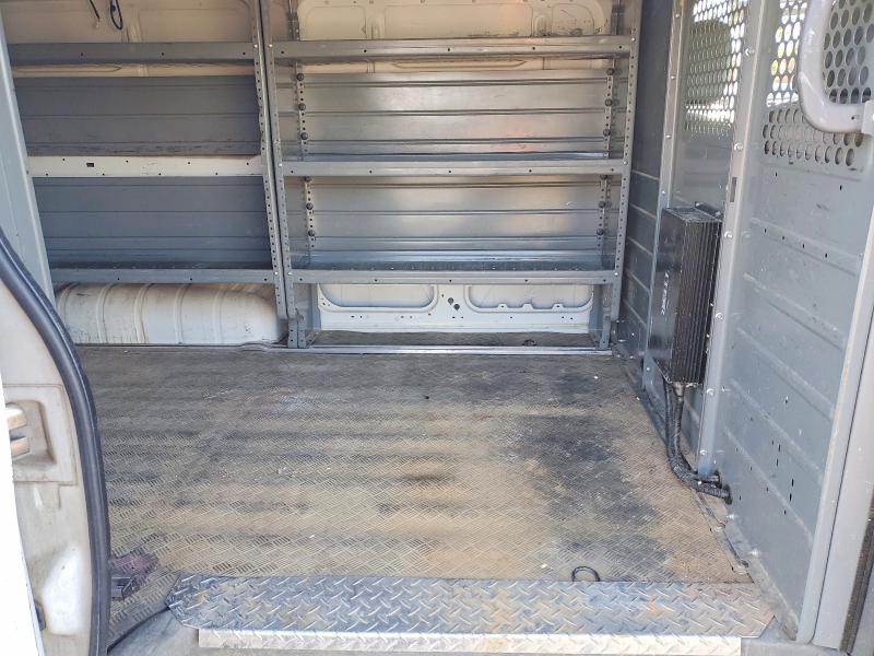 Фото 11 - NISSAN NV