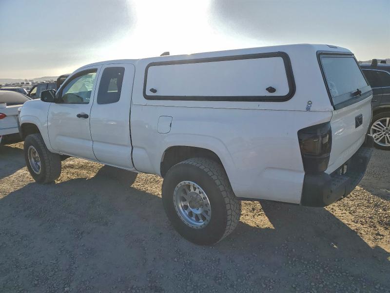 Фото 2 - TOYOTA TACOMA