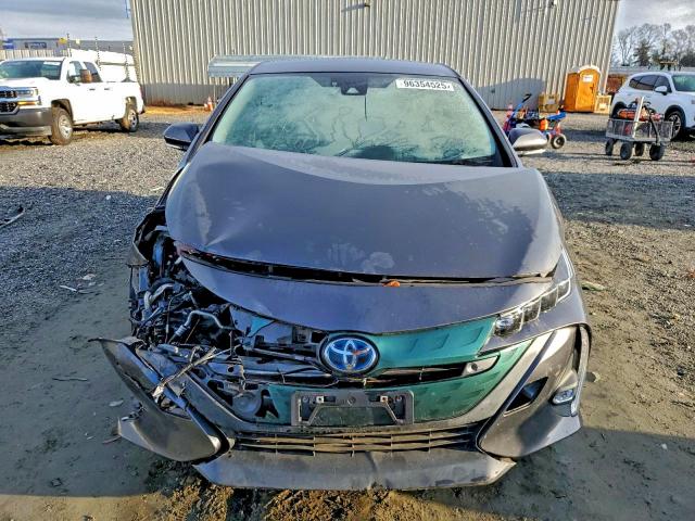 Фото 5 - TOYOTA PRIUS