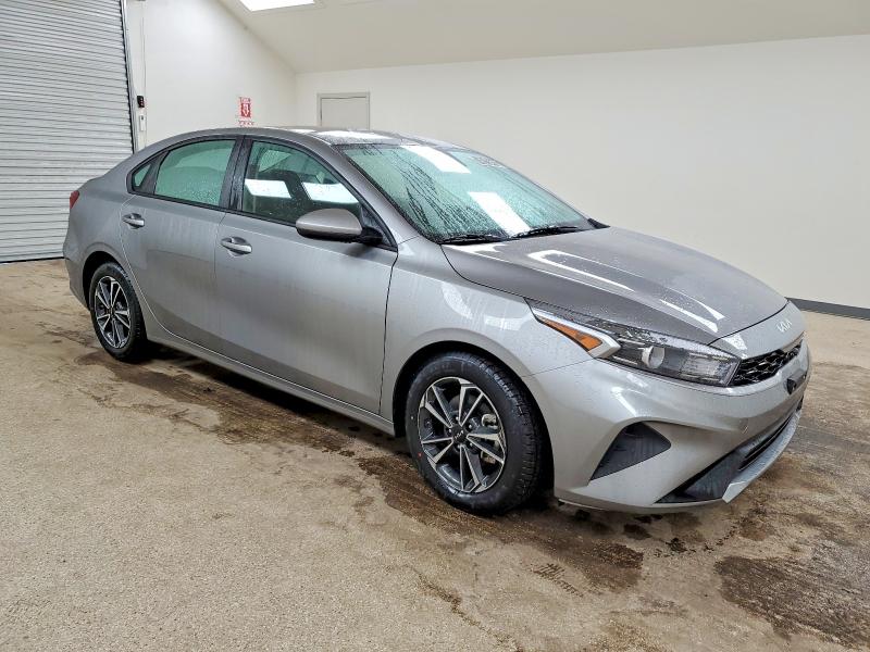 Фото 4 - KIA FORTE