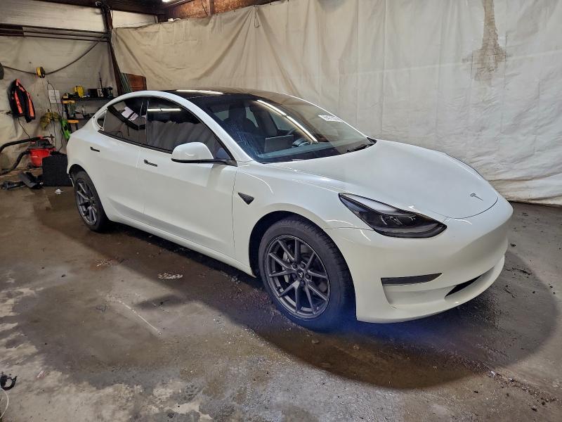 Фото 4 - TESLA MODEL 3