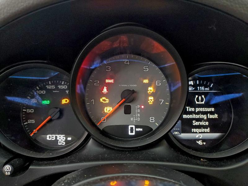 Фото 9 - PORSCHE MACAN