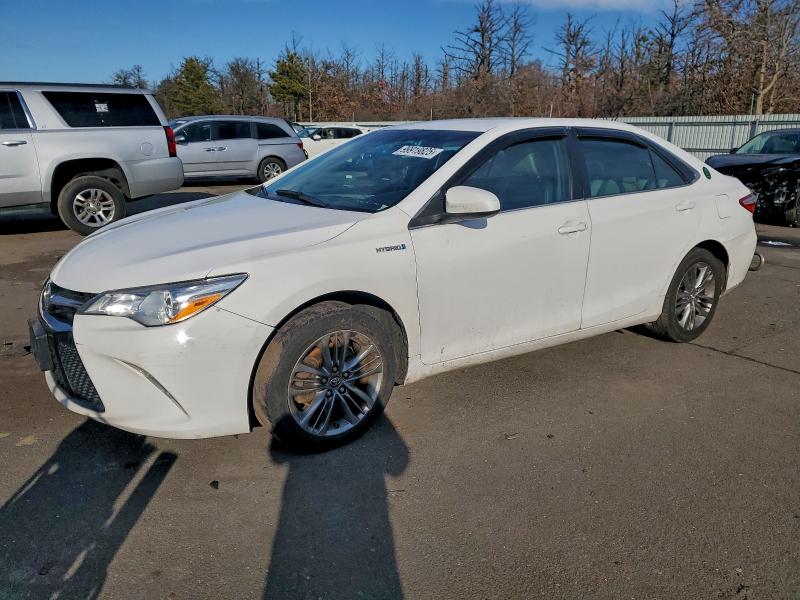 Фото 1 - TOYOTA CAMRY