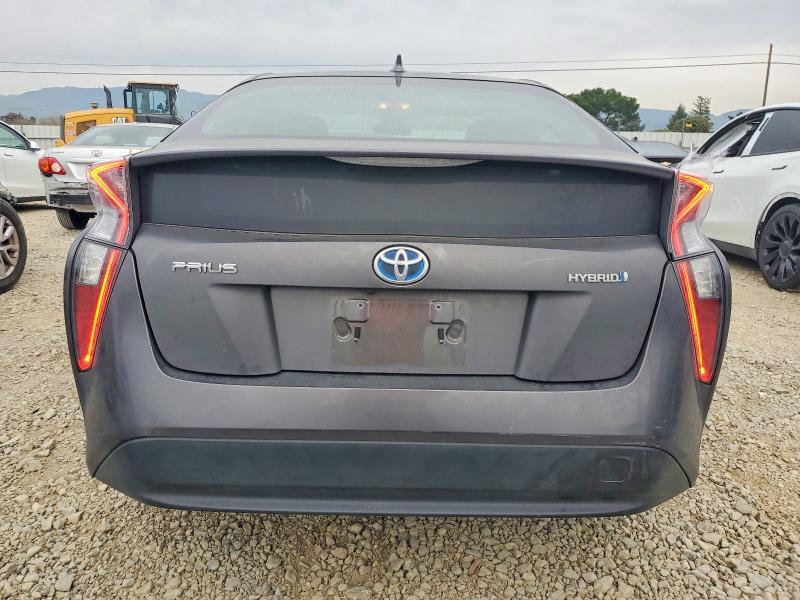 Фото 6 - TOYOTA PRIUS