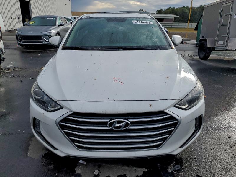 Фото 5 - HYUNDAI ELANTRA