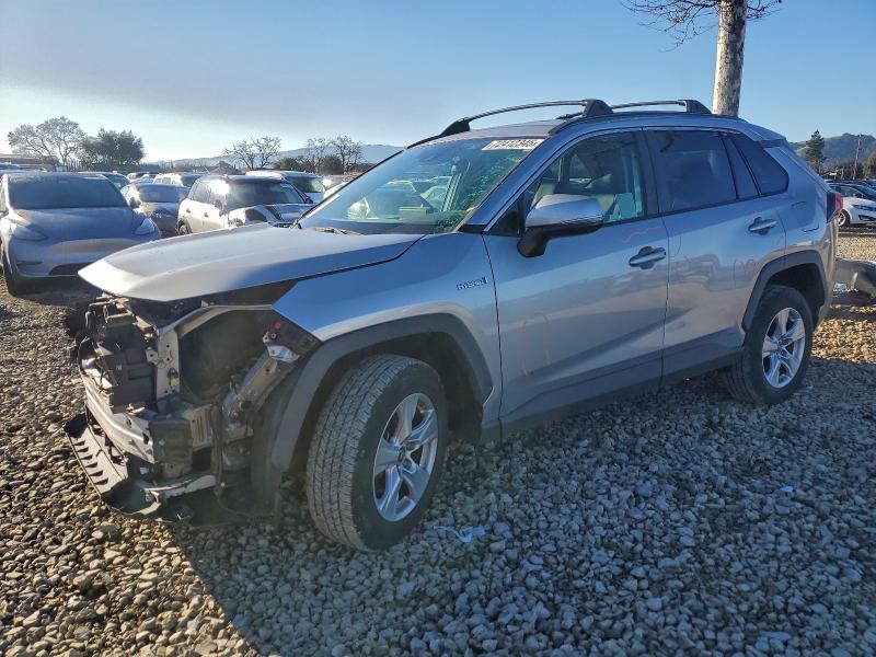 Фото 1 - TOYOTA RAV4