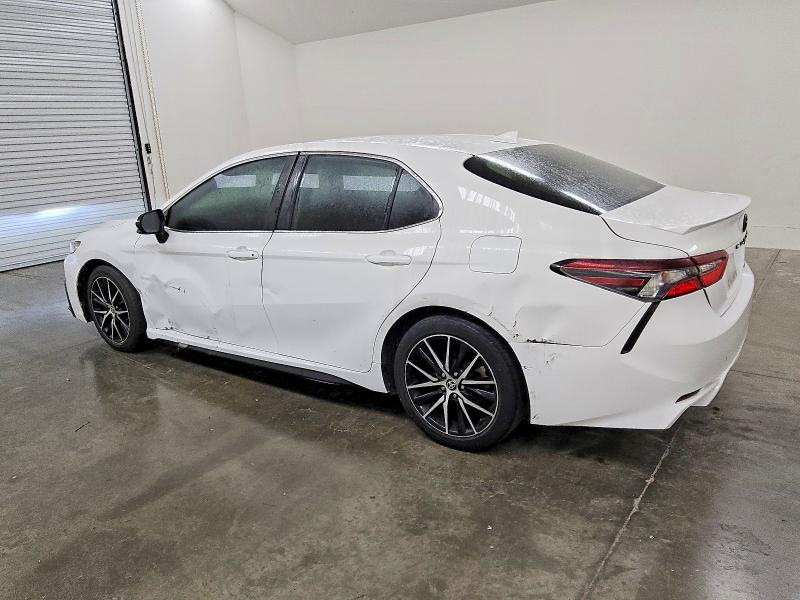 Фото 2 - TOYOTA CAMRY