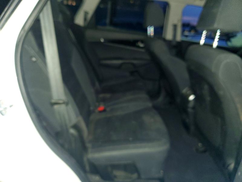 Фото 11 - KIA SORENTO