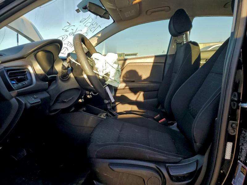 Фото 7 - KIA RIO