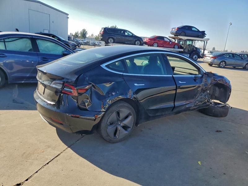 Фото 3 - TESLA MODEL 3