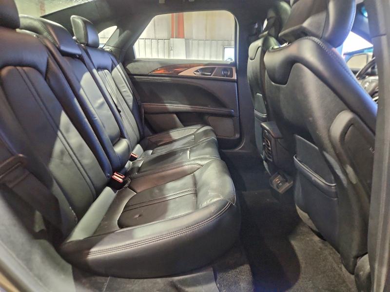 Фото 10 - LINCOLN MKZ