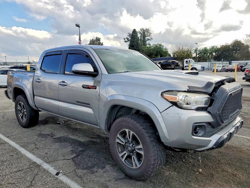 Фото 4 - TOYOTA TACOMA