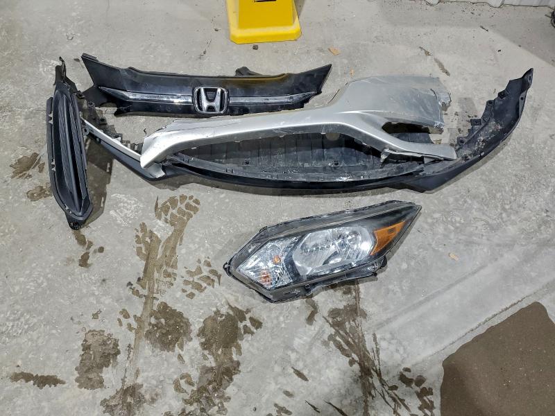 Фото 12 - HONDA HR-V