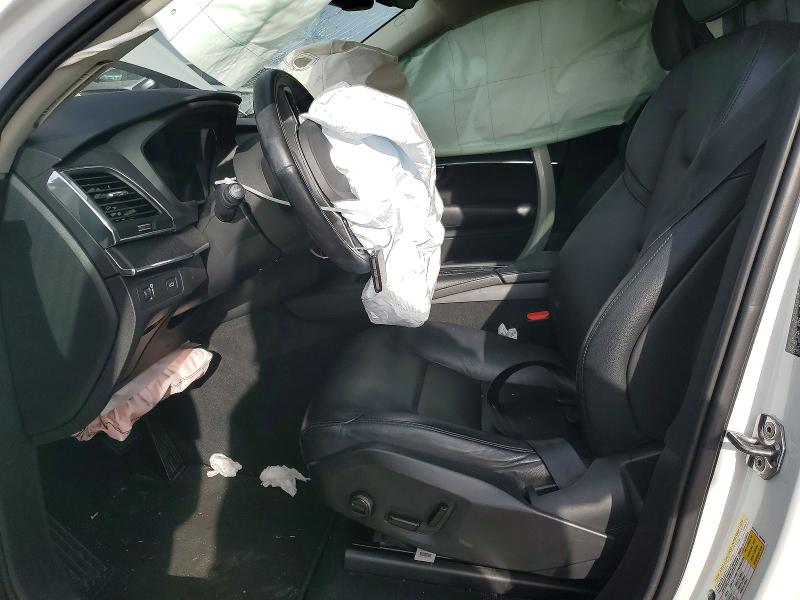 Фото 7 - VOLVO XC90