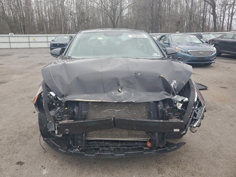 Фото 5 - HYUNDAI ELANTRA