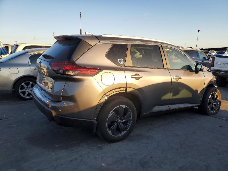 Фото 3 - NISSAN ROGUE