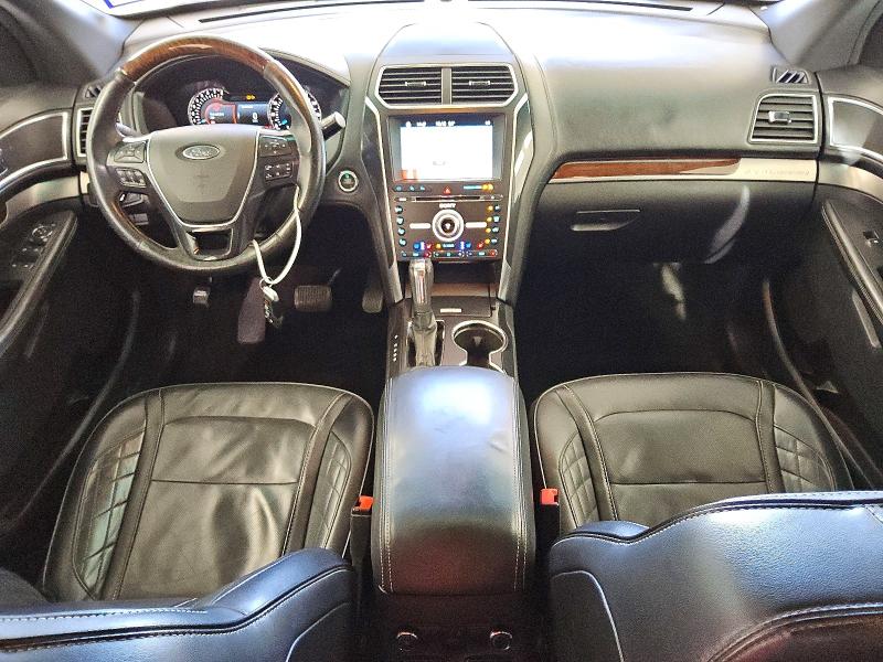 Фото 8 - FORD EXPLORER