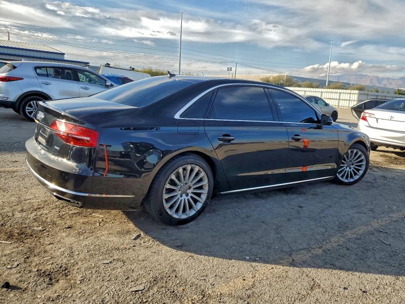 Фото 3 - AUDI A8