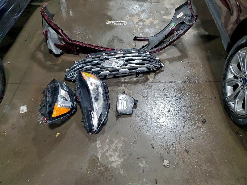 Фото 13 - FORD EDGE