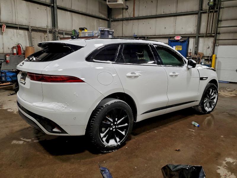 Фото 3 - JAGUAR F-PACE