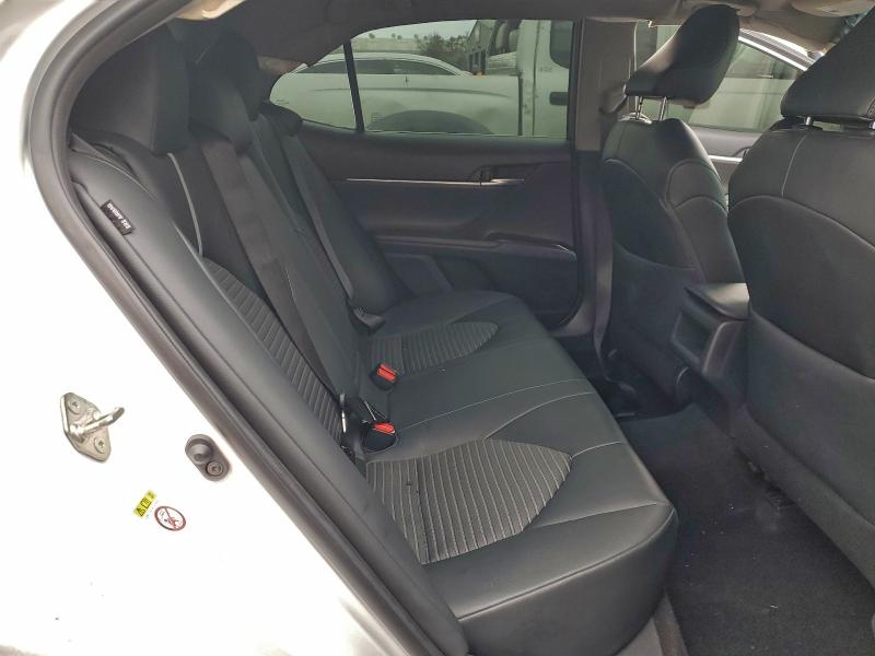 Фото 10 - TOYOTA CAMRY