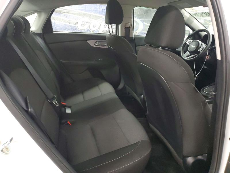 Фото 10 - KIA FORTE