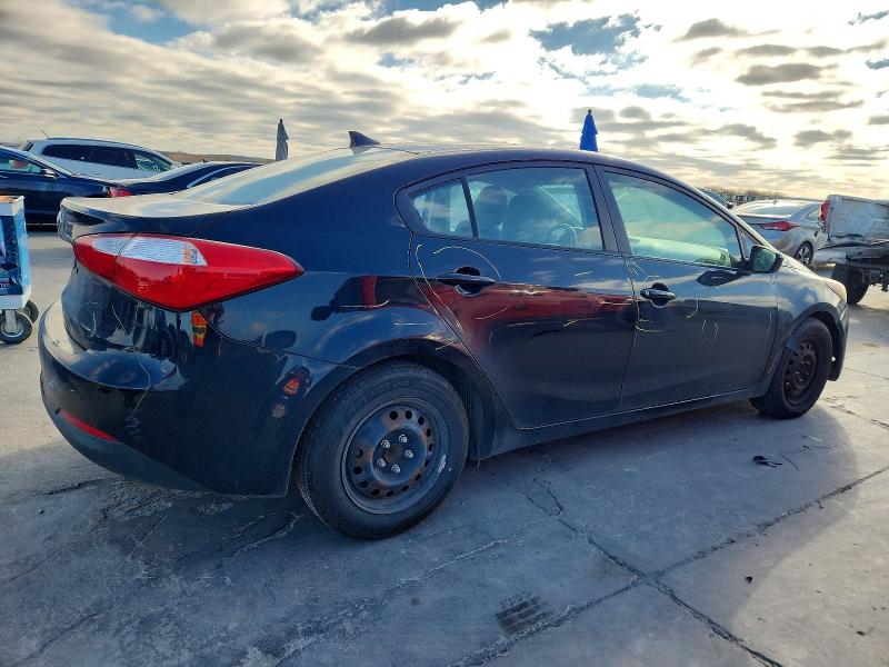 Фото 3 - KIA FORTE