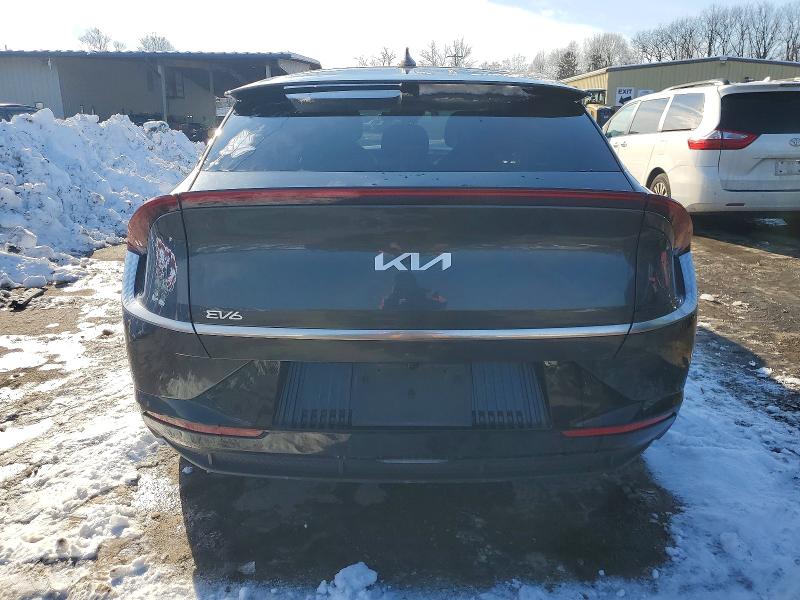 Фото 6 - KIA EV6 LIGHT