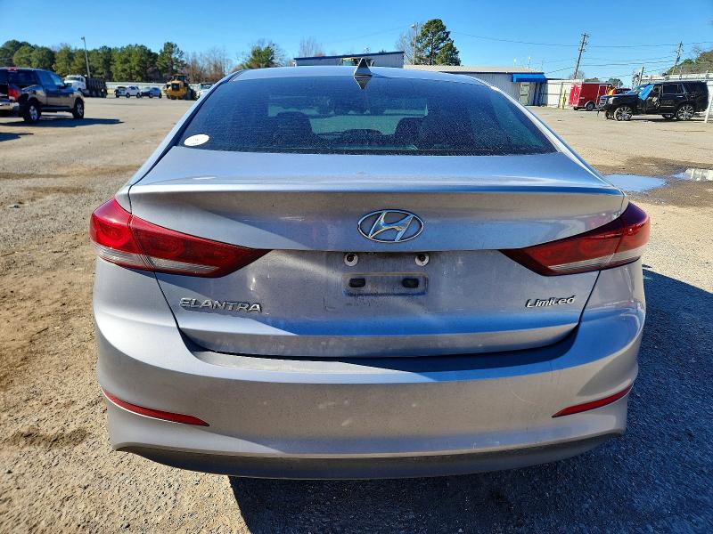 Фото 6 - HYUNDAI ELANTRA