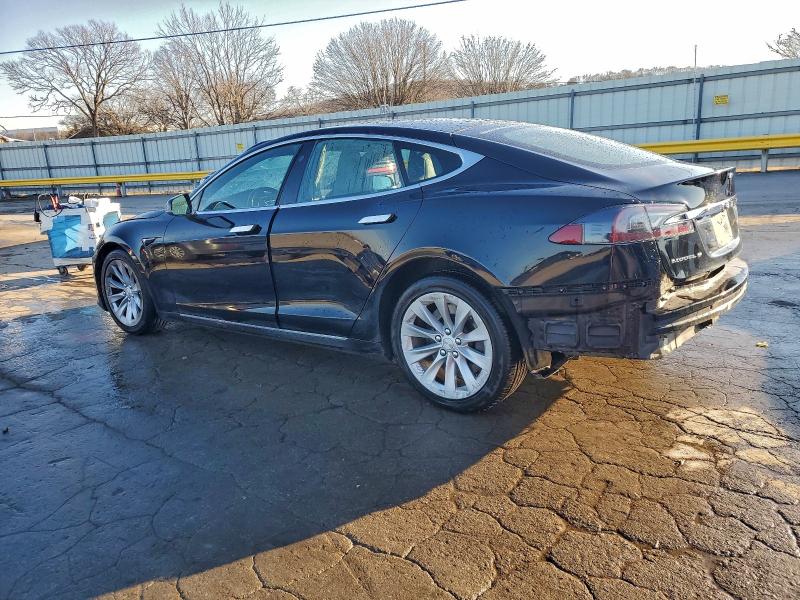 Фото 2 - TESLA MODEL S