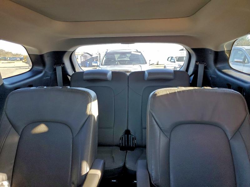 Фото 10 - HYUNDAI SANTA FE