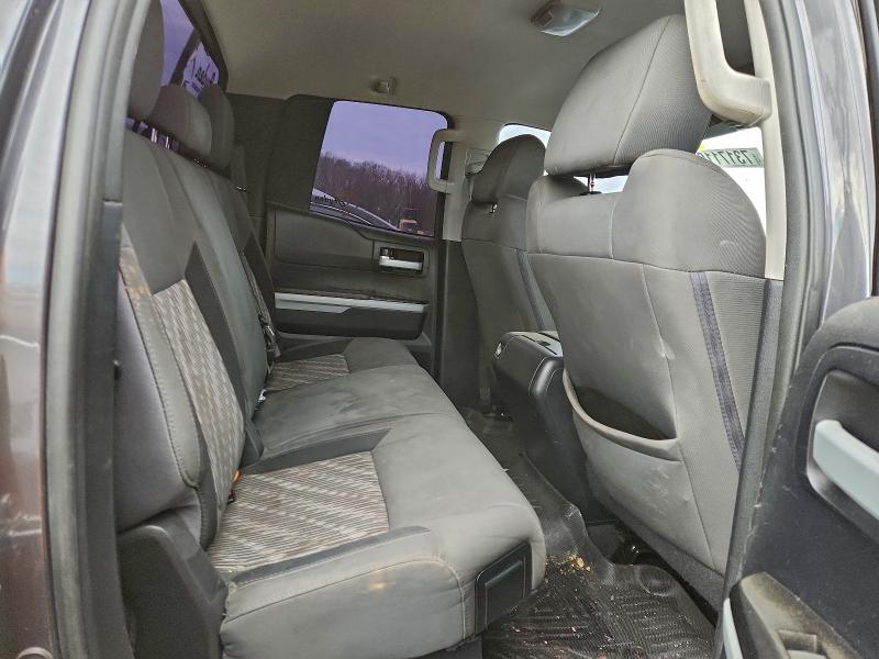 Фото 10 - TOYOTA TUNDRA