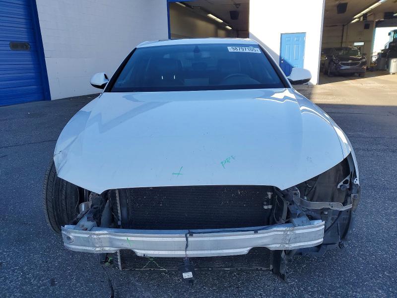 Фото 5 - AUDI A6