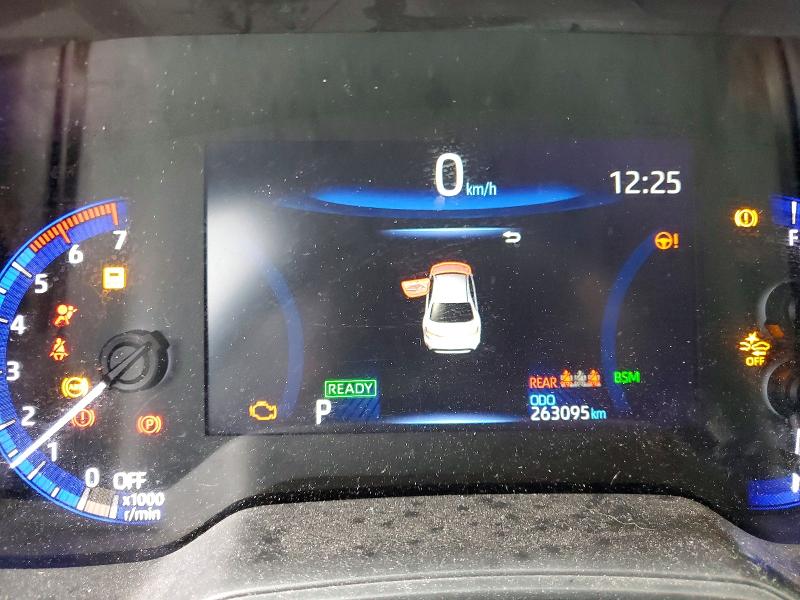 Фото 9 - TOYOTA COROLLA