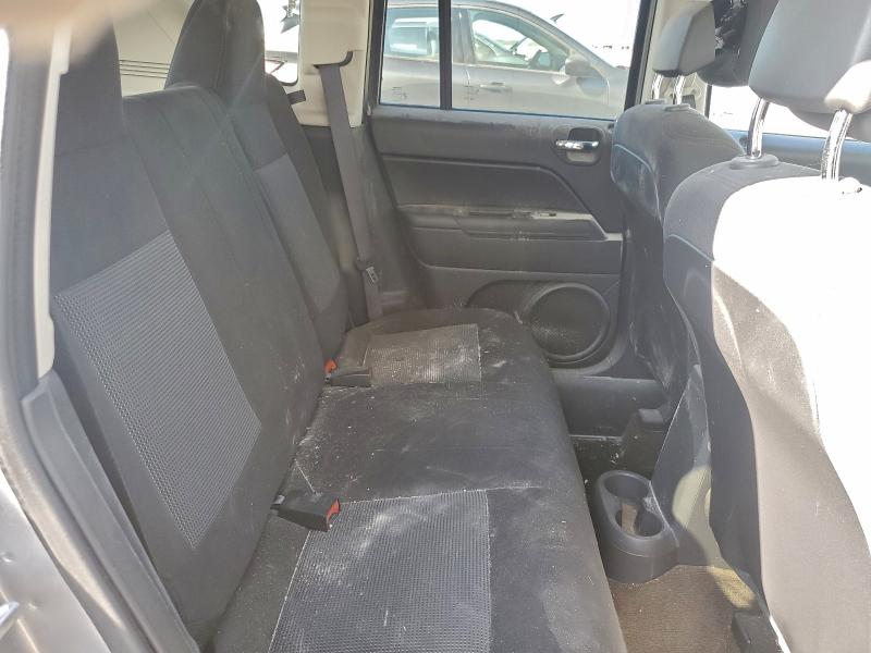 Фото 10 - JEEP COMPASS