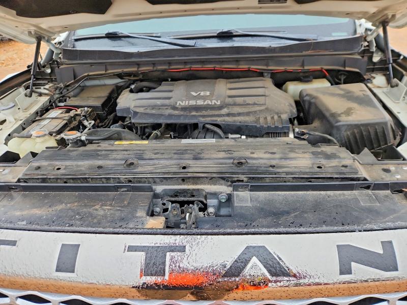 Фото 11 - NISSAN TITAN