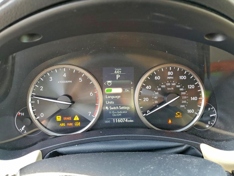 Фото 9 - LEXUS NX