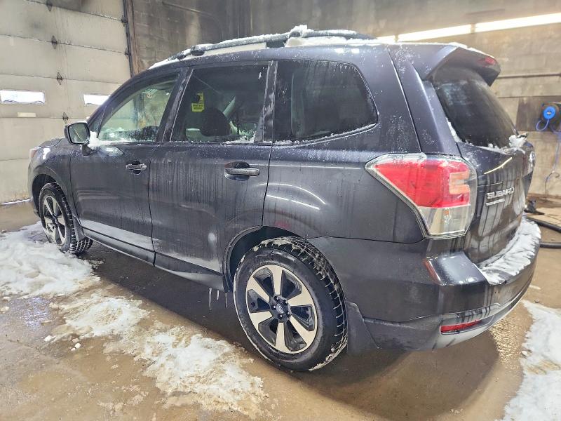 Фото 2 - SUBARU FORESTER