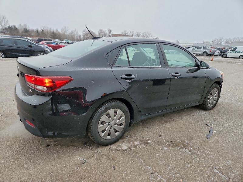 Фото 3 - KIA RIO